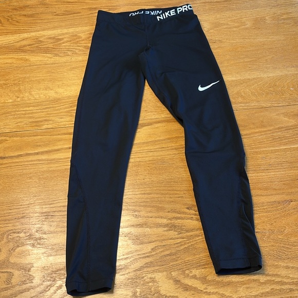 Nike Girls Black Leggings with Pink and Blue Tops - Picture 12 of 14